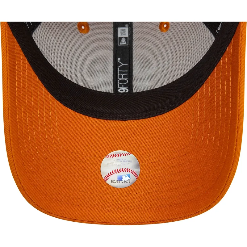 lippikset-kaareva-oranssi-saadettava-nauha-9forty-league-essential-new-york-yankees-mlb-new-era