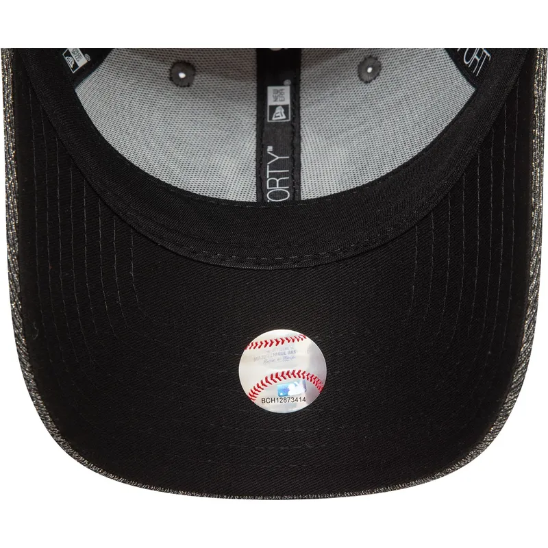 lippikset-kaareva-musta-saadettava-nauha-9forty-glitter-new-york-yankees-mlb-new-era lippikset-kaareva-musta-saadettava-nauha-9forty-glitter-new-york-yankees-mlb-new-era