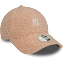 lippikset-kaareva-vaaleanpunainen-saadettava-nauha-9forty-borg-new-york-yankees-mlb-new-era