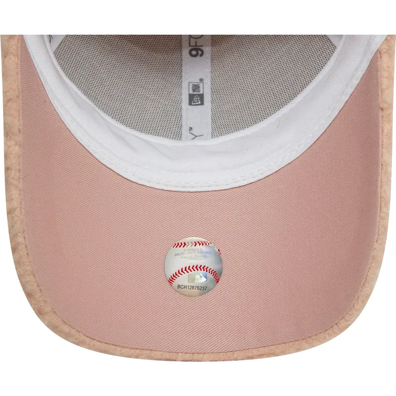 lippikset-kaareva-vaaleanpunainen-saadettava-nauha-9forty-borg-new-york-yankees-mlb-new-era
