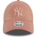 lippikset-kaareva-vaaleanpunainen-saadettava-nauha-9forty-velour-diamante-new-york-yankees-mlb-new-era