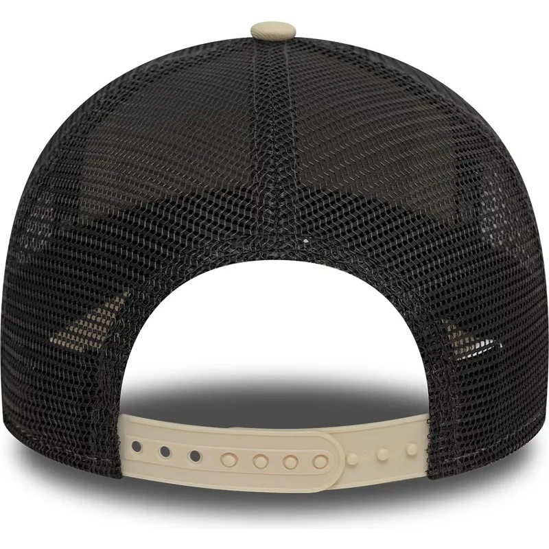 lippikset-kaareva-rekka-beige-snapback-a-frame-license-plate-los-angeles-ciudades-y-playas-new-era