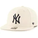 lippikset-littea-beige-snapback-new-york-yankees-mlb-47-brand