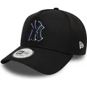 lippikset-kaareva-musta-snapback-9forty-a-frame-world-series-patch-new-york-yankees-mlb-new-era