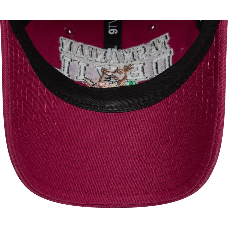 lippikset-kaareva-punainen-saadettava-nauha-9twenty-washed-tasmania-looney-tunes-new-era