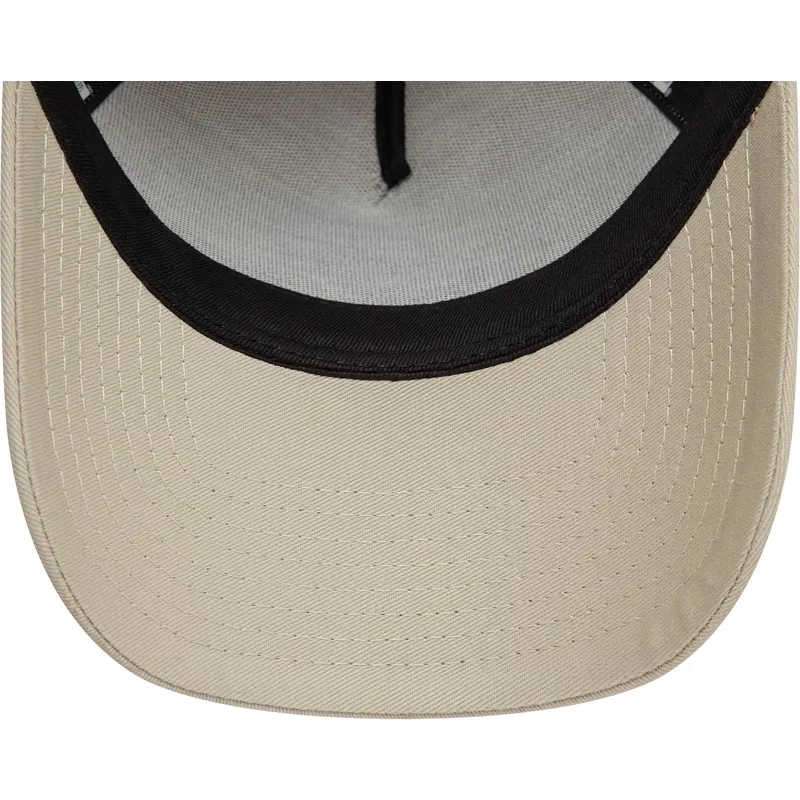 lippikset-kaareva-rekka-musta-snapback-9forty-a-frame-outdoor-patch-new-era