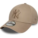 cap-kaareva-brown-adjustable-strap-claro-9forty-league-essential-new-york-yankees-mlb-new-era