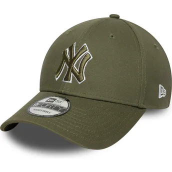 New Era Curved Brim Green Logo 9FORTY Outline New York Yankees MLB Green Adjustable Cap