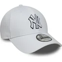 cap-kaareva-white-adjustable-strap-9forty-outline-new-york-yankees-mlb-new-era