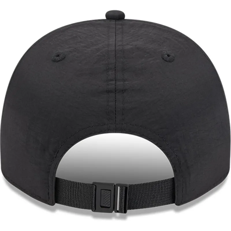 lippikset-kaareva-musta-saadettava-nauha-golfer-everyday-nylon-chicago-bulls-nba-new-era lippikset-kaareva-musta-saadettava-nauha-golfer-everyday-nylon-chicago-bulls-nba-new-era