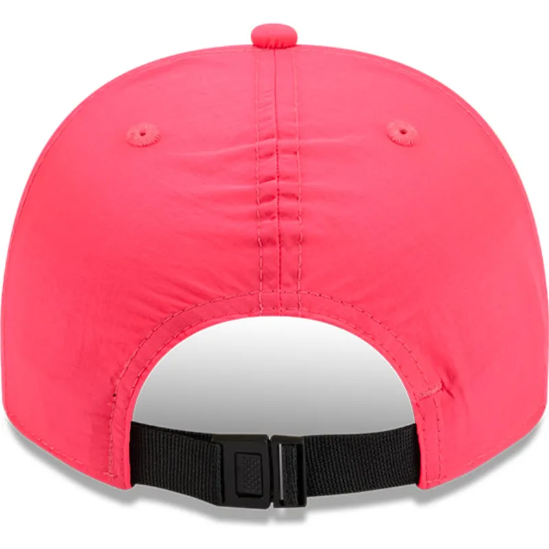 cap-kaareva-pink-adjustable-strap-golfer-everyday-nylon-chicago-bulls-nba-new-era cap-kaareva-pink-adjustable-strap-golfer-everyday-nylon-chicago-bulls-nba-new-era