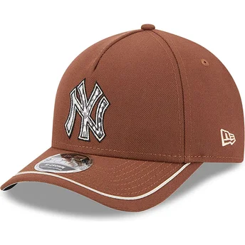 New Era Curved Brim 9FORTY M-Crown A Frame Motorsport New York Yankees MLB Brown Snapback Cap