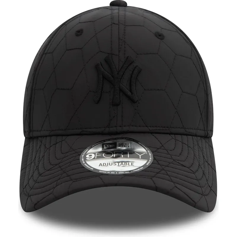 lippikset-kaareva-musta-saadettava-nauha-9forty-quilted-new-york-yankees-mlb-new-era