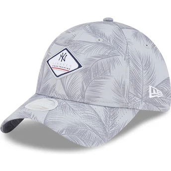 Cap kaareva gray adjustable strap 9TWENTY Leaf Open Back Spring Training Fan Pack 2025 New York Yankees MLB New Era