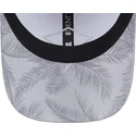 lippikset-kaareva-harmaa-saadettava-nauha-9twenty-leaf-open-back-spring-training-fan-pack-2025-new-york-yankees-mlb-new-era