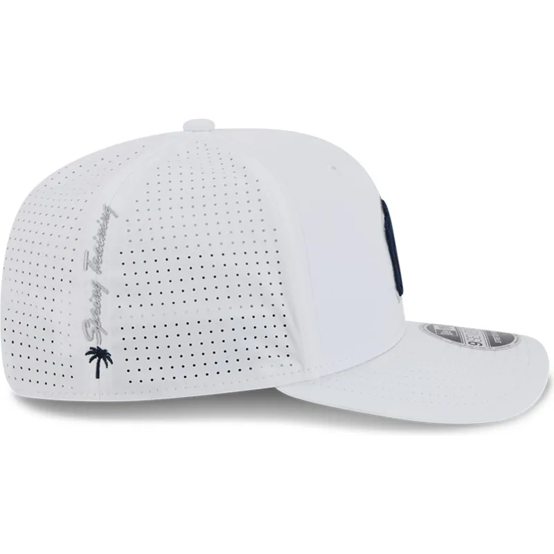 lippikset-kaareva-rekka-valkoinen-snapback-9seventy-perf-spring-training-fan-pack-2025-new-york-yankees-mlb-new-era