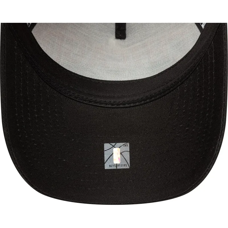 lippikset-kaareva-rekka-musta-snapback-e-frame-script-chicago-bulls-nba-new-era