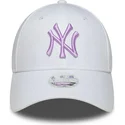 lippikset-kaareva-valkoinen-saadettava-nauha-9forty-league-essential-new-york-yankees-mlb-new-era