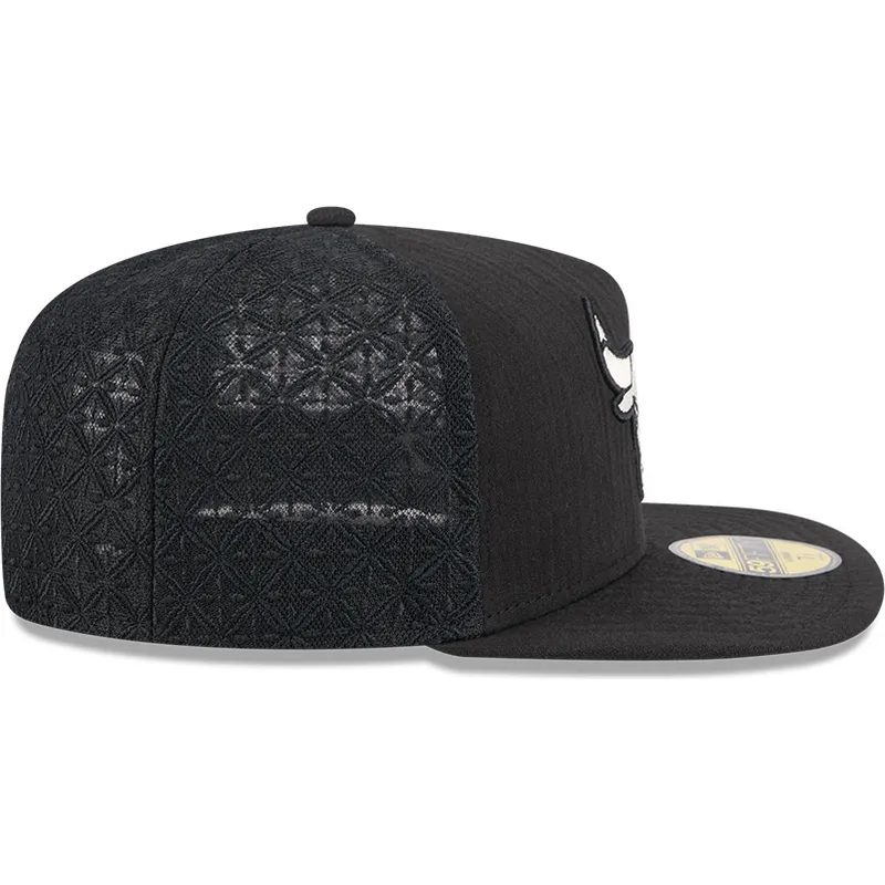 lippikset-littea-musta-istuva-59fifty-day-a-frame-chicago-bulls-nba-new-era