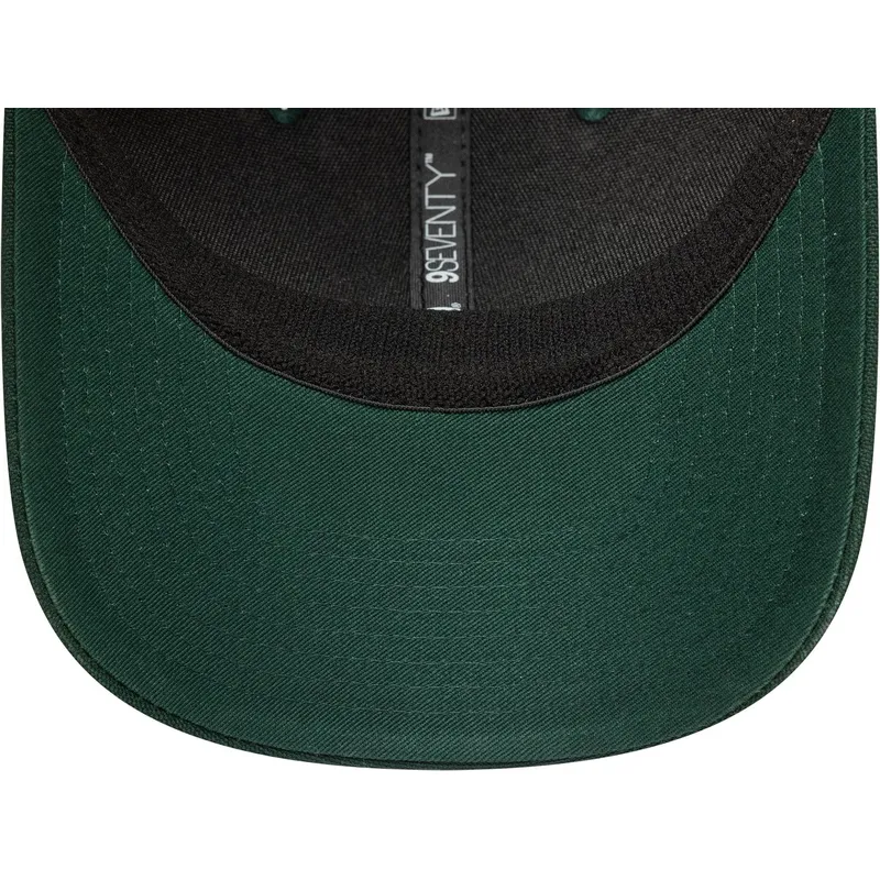 lippikset-kaareva-rekka-vihrea-snapback-9seventy-stretch-snap-debossed-oakland-athletics-mlb-new-era