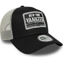 lippikset-kaareva-rekka-musta-snapback-a-frame-patch-new-york-yankees-mlb-new-era