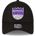 lippikset-kaareva-musta-saadettava-nauha-9forty-the-league-sacramento-kings-nba-new-era