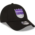 lippikset-kaareva-musta-saadettava-nauha-9forty-the-league-sacramento-kings-nba-new-era