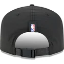 lippikset-kaareva-musta-saadettava-nauha-19twenty-draft-2025-chicago-bulls-nba-new-era