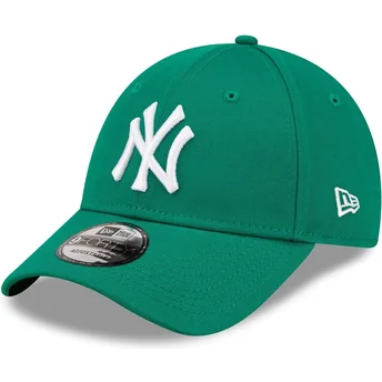 Cap kaareva green adjustable strap 9FORTY League Essential New York Yankees MLB New Era
