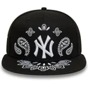 lippikset-littea-musta-istuva-59fifty-paisley-new-york-yankees-mlb-new-era