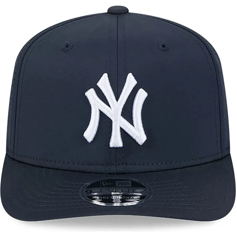 lippikset-kaareva-laivastonsininen-snapback-9seventy-stretch-snap-perf-new-york-yankees-mlb-new-era