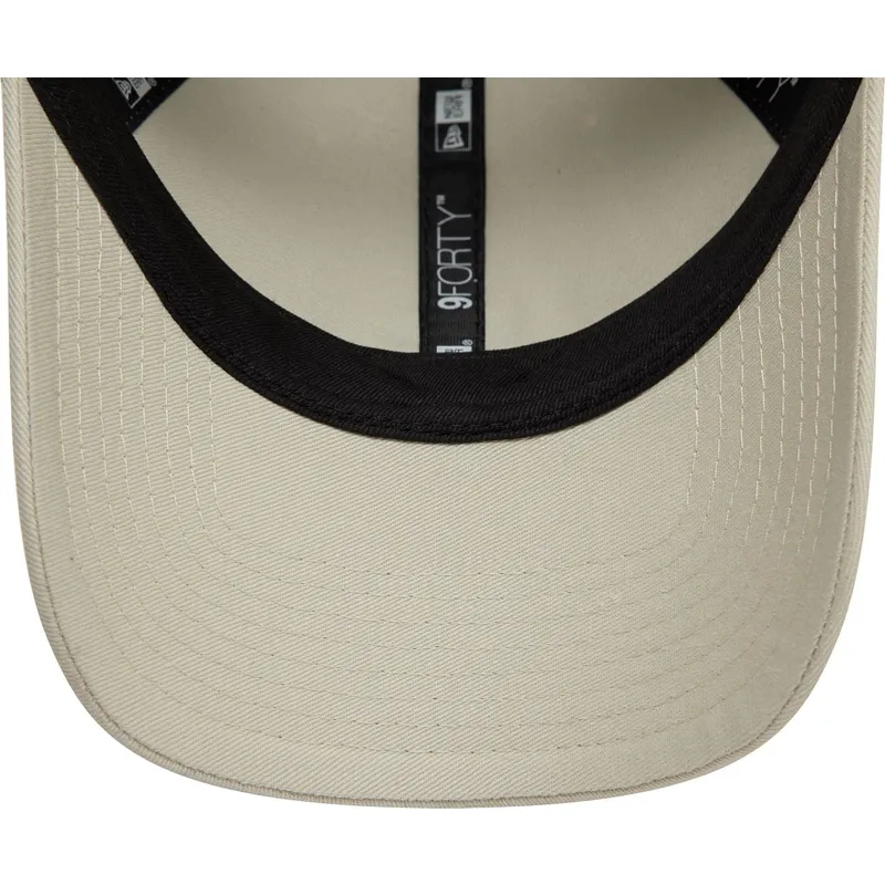 cap-kaareva-beige-adjustable-strap-9forty-new-era cap-kaareva-beige-adjustable-strap-9forty-new-era