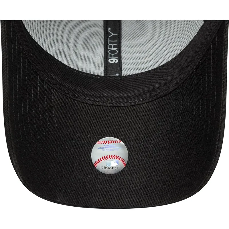 lippikset-kaareva-musta-saadettava-nauha-9forty-ombre-infill-new-york-yankees-mlb-new-era