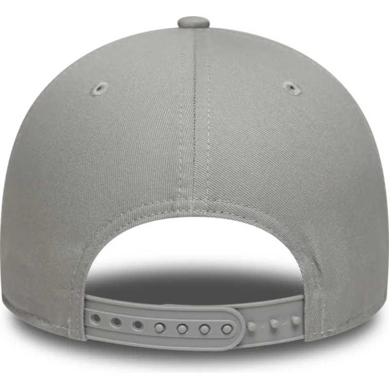 lippikset-kaareva-harmaa-snapback-9forty-core-ufc-ultimate-fighting-championship-new-era