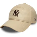 lippikset-kaareva-beige-saadettava-nauha-9twenty-leather-new-york-yankees-mlb-new-era