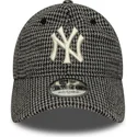 lippikset-kaareva-musta-saadettava-nauha-9twenty-houndstooth-new-york-yankees-mlb-new-era