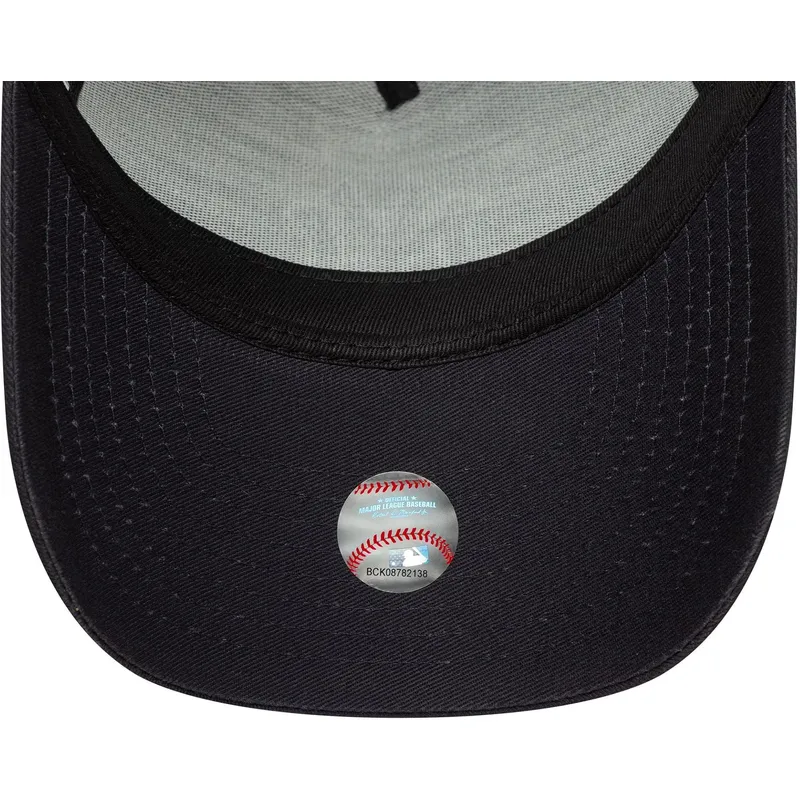 lippikset-kaareva-rekka-laivastonsininen-snapback-a-frame-outline-new-york-yankees-mlb-new-era