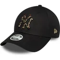lippikset-kaareva-musta-saadettava-nauha-9forty-leopard-infill-new-york-yankees-mlb-new-era