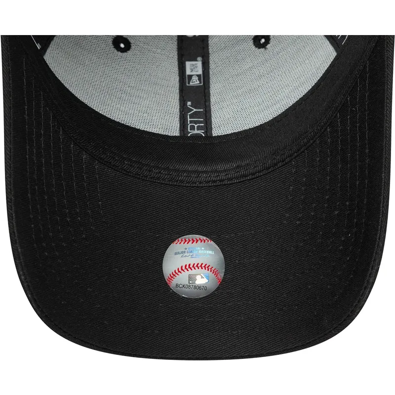 lippikset-kaareva-musta-saadettava-nauha-9forty-leopard-infill-new-york-yankees-mlb-new-era