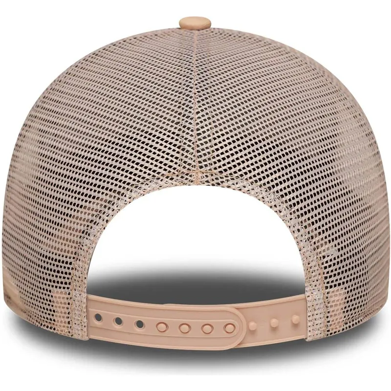lippikset-kaareva-rekka-vaaleanpunainen-snapback-a-frame-city-new-york-new-era