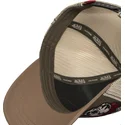 lippikset-kaareva-rekka-ruskea-snapback-patches12-von-dutch