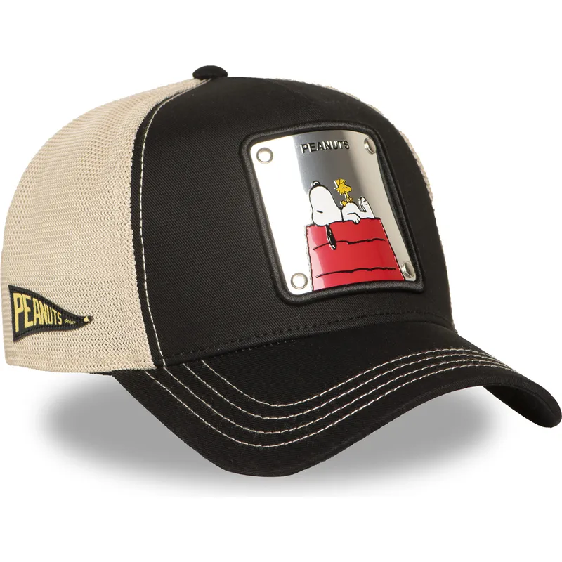 lippikset-kaareva-rekka-musta-snapback-pea6-naw6-snoopy-ja-ressu-tenavat-capslab