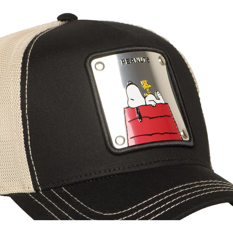 lippikset-kaareva-rekka-musta-snapback-pea6-naw6-snoopy-ja-ressu-tenavat-capslab