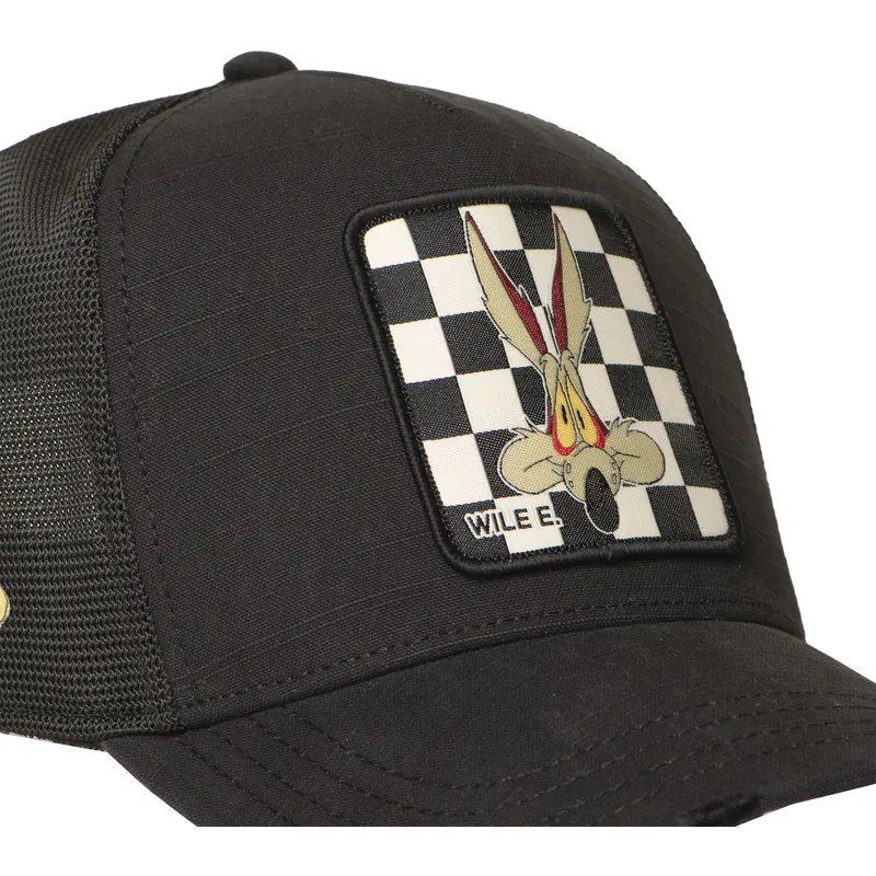 lippikset-kaareva-rekka-musta-snapback-loo12-wil-kojootti-looney-tunes-capslab