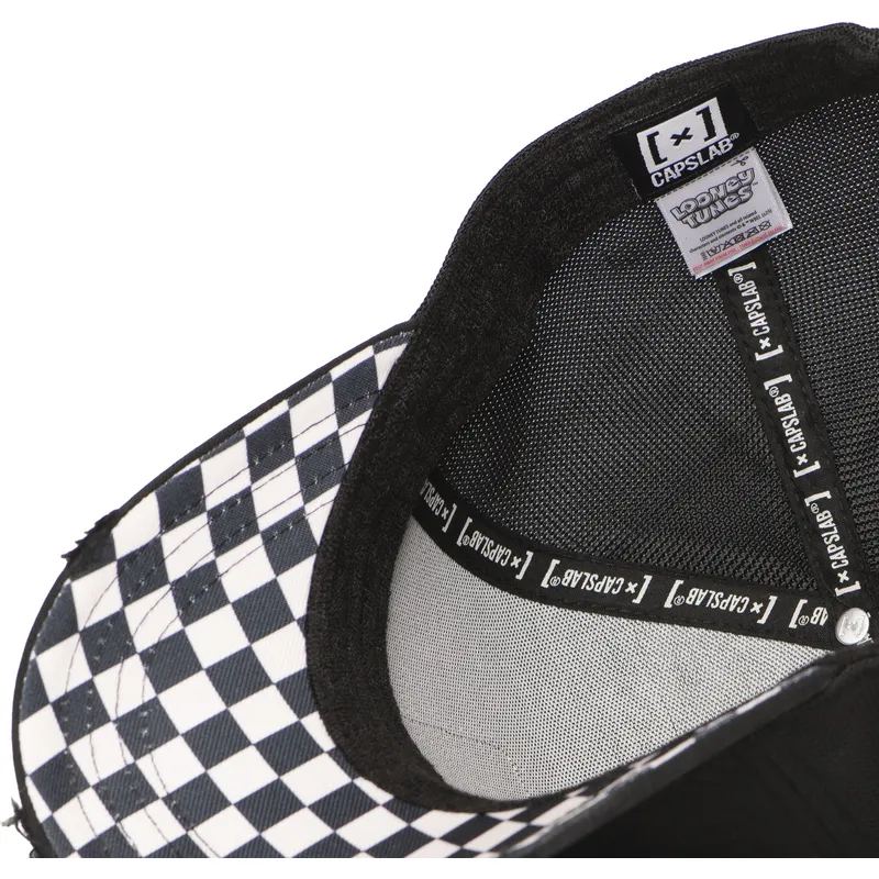 lippikset-kaareva-rekka-musta-snapback-loo12-wil-kojootti-looney-tunes-capslab