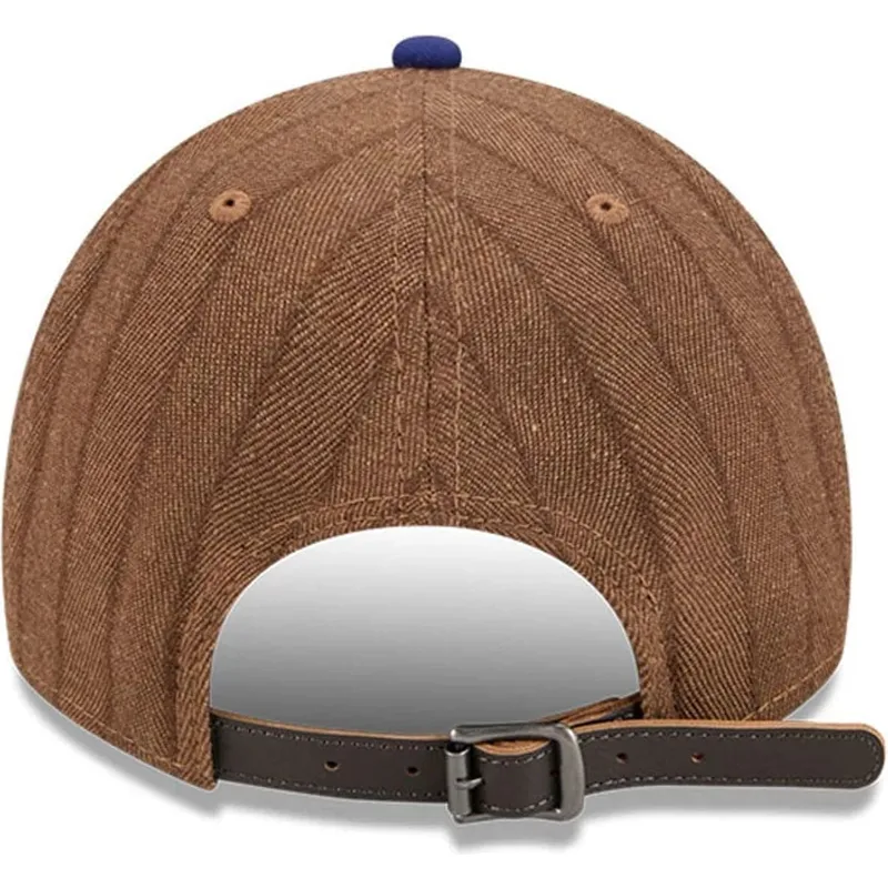 lippikset-kaareva-ruskea-saadettava-nauha-9twenty-a-frame-wool-pinstripe-los-angeles-dodgers-mlb-new-era lippikset-kaareva-ruskea-saadettava-nauha-9twenty-a-frame-wool-pinstripe-los-angeles-dodgers-mlb-new-era