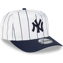 lippikset-kaareva-valkoinen-snapback-9fifty-a-frame-satin-pinstripe-new-york-yankees-mlb-new-era