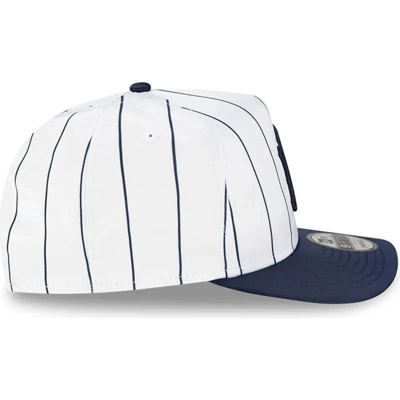 lippikset-kaareva-valkoinen-snapback-9fifty-a-frame-satin-pinstripe-new-york-yankees-mlb-new-era