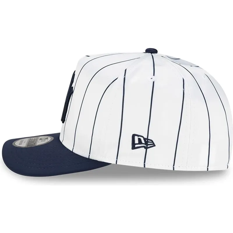 lippikset-kaareva-valkoinen-snapback-9fifty-a-frame-satin-pinstripe-new-york-yankees-mlb-new-era