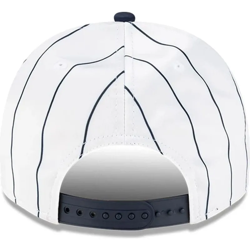 lippikset-kaareva-valkoinen-snapback-9fifty-a-frame-satin-pinstripe-new-york-yankees-mlb-new-era